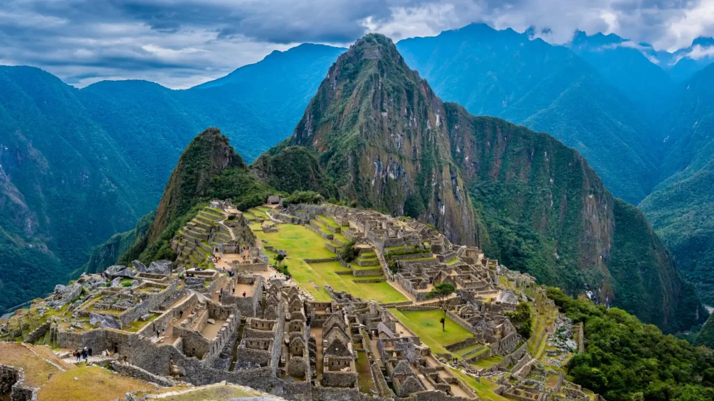 Classic Inca Trail to Machu Picchu