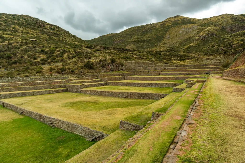 tipon-archaeological-park-quispicanchi-near-cusco-peru (4)